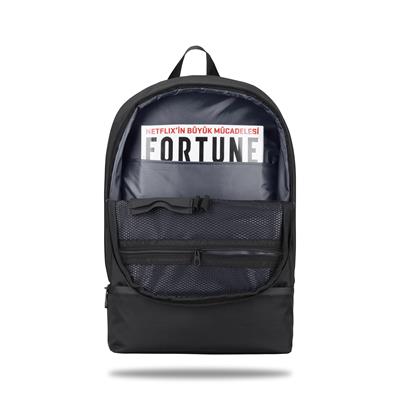 Classone BP-IT900 Benevento Serisi 15.6’’WTXpro Su Geçirmez Kumaş, Su Geçirmez Fermuar  Notebook Sırt Çantası-Siyah