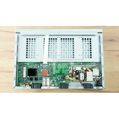 QNAP TurboNAS TS-435XeU 4Gb Ram 4xYuvalı RACK NAS