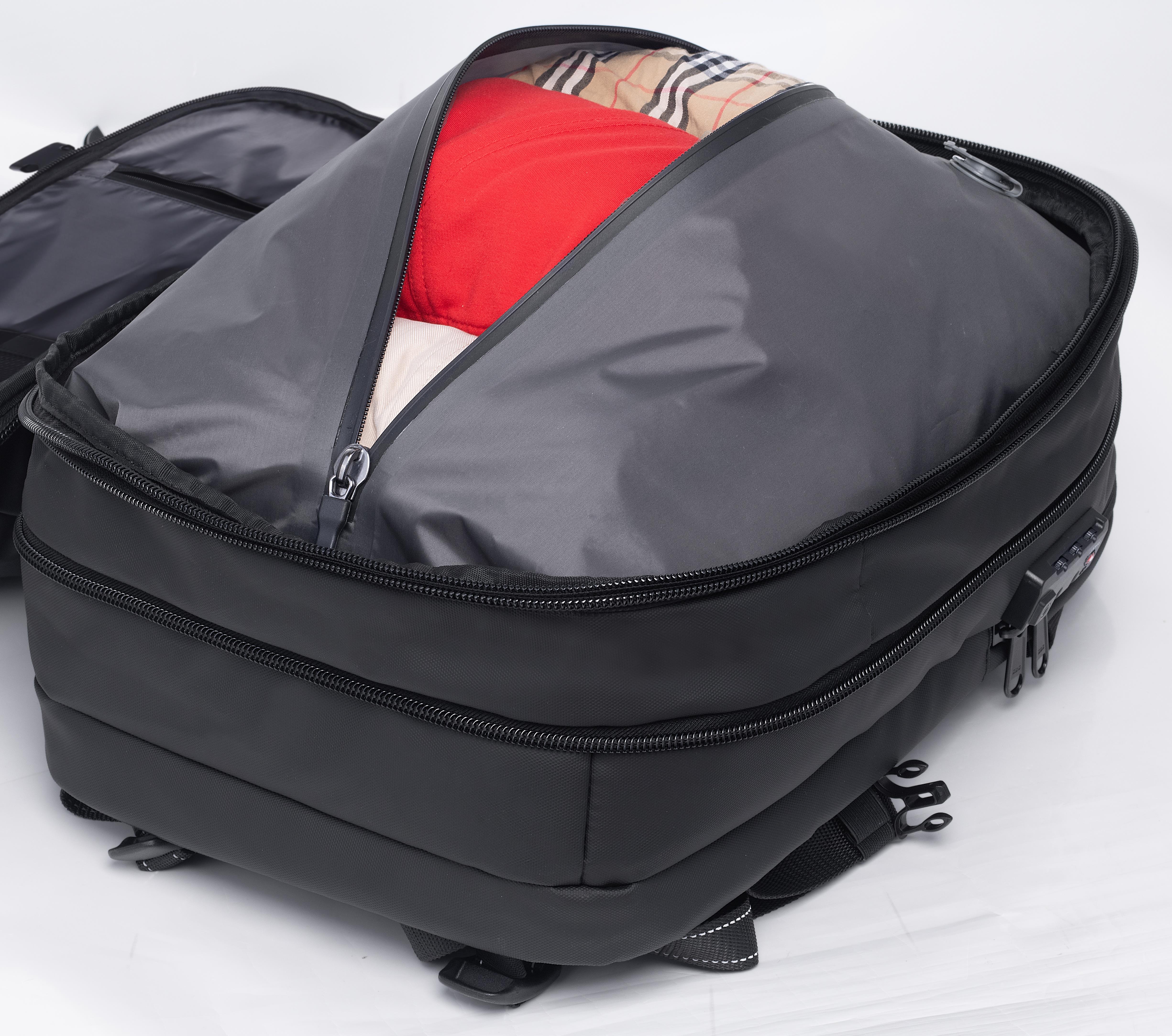 Classone VC173-00B VIP Vacum Travel Serisi 17,3, 15.6, 14 inch Uyumlu Laptop Sırt Çantası – Siyah