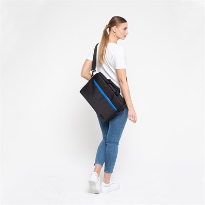 Classone W-TX10 Serisi WTXpro Su Geçirmez Kumaş, Su Geçirmez Fermuar W-TX10FM 15.6 inch Uyumlu Macbook, Notebook, Laptop, Tablet Taşıma Çantası-Siyah/Mavi